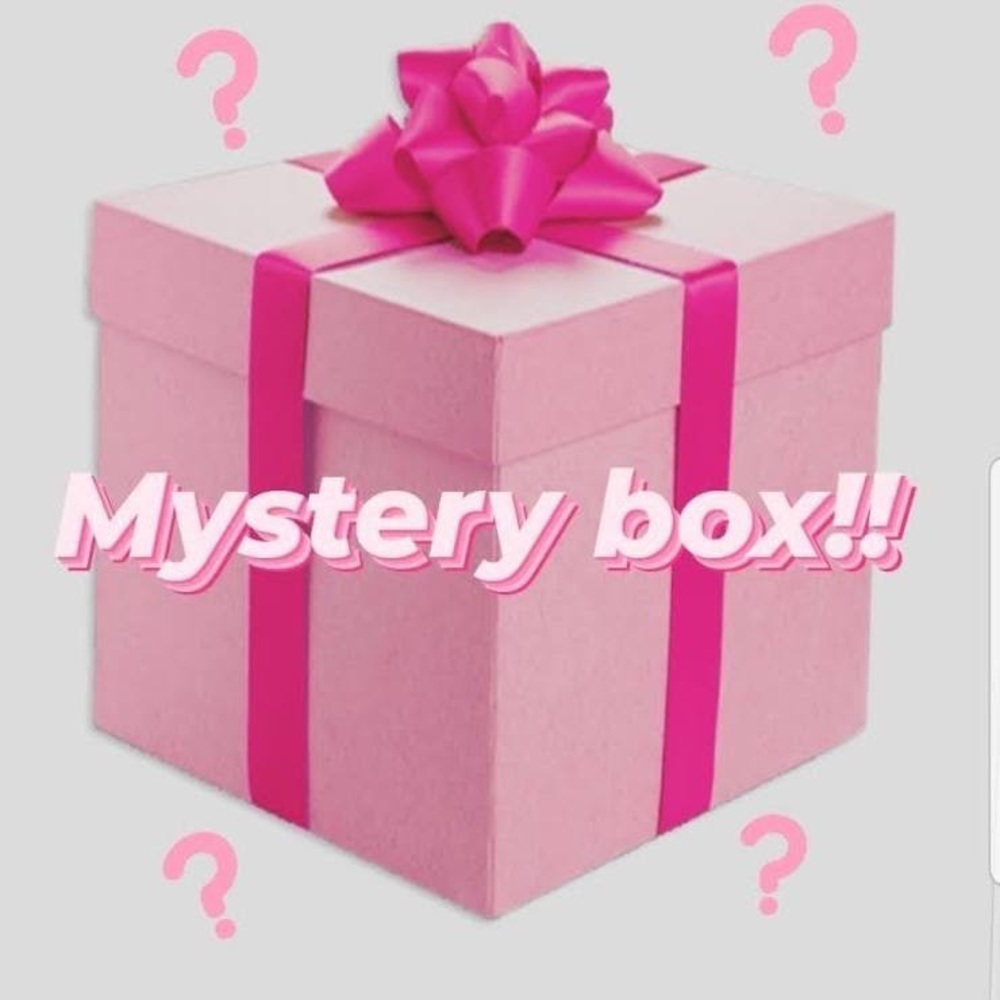 Awesome mystery box with 3 items